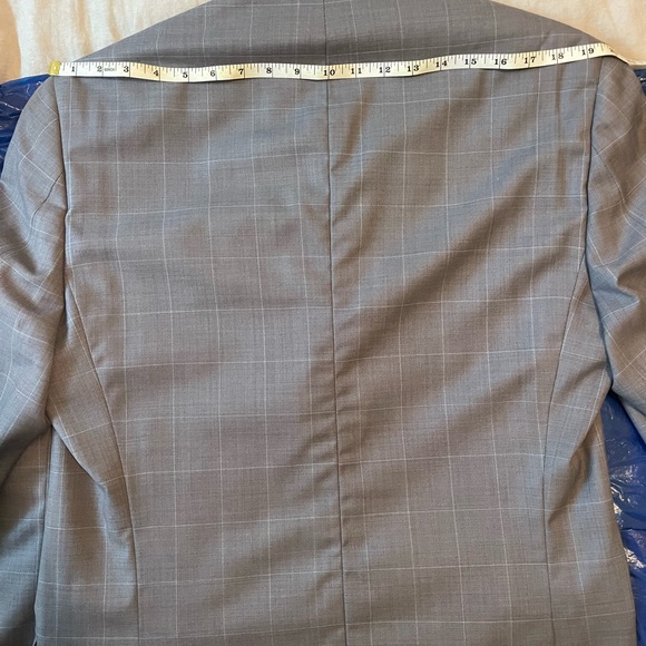 Men’s Michael Kor’s 2 Piece Suit - Picture 4 of 5